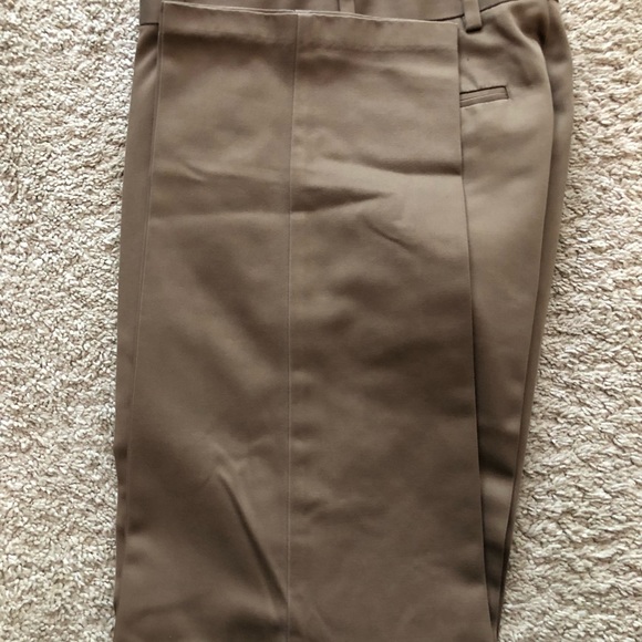 Dockers Signature Khaki Pants - Picture 4 of 6